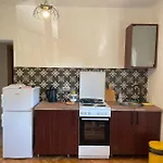 Entire 1-bedroom With Free Parking Daire *
