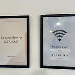 Entire 1-bedroom With Free Parking アパート *