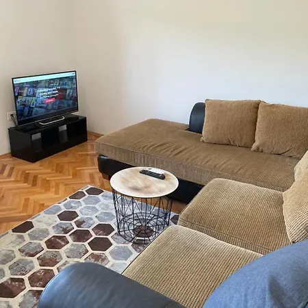 Entire 1-bedroom With Free Parking Appartement