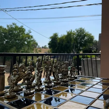 Entire 1-bedroom With Free Parking Подгорица