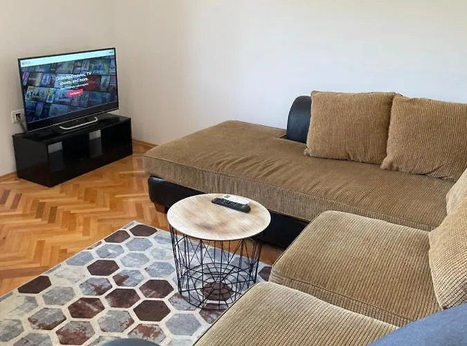 Entire 1-bedroom With Free Parking Апартаменты